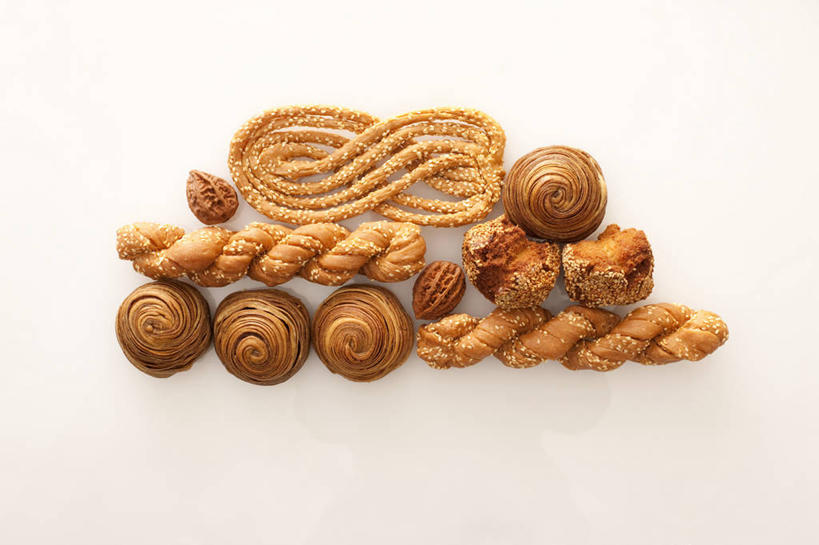 点心,无人,笑,微笑,露齿笑,横图,俯视,特写,留白,白色背景,早餐,静物,北京,中国,亚洲,油炸,美味,食品,甜点,甜品,饮品,小吃,饮食,食物,特产,糕点,饮料,排列,甜食,诱惑,摄影,麻花,风格,简单,膳食,可口,中国文化,选择,东亚,东亚文化,胡桃,式样,适口,彩图,高角度拍摄,影棚拍摄,传统文化,撒子,糖螺蛳转