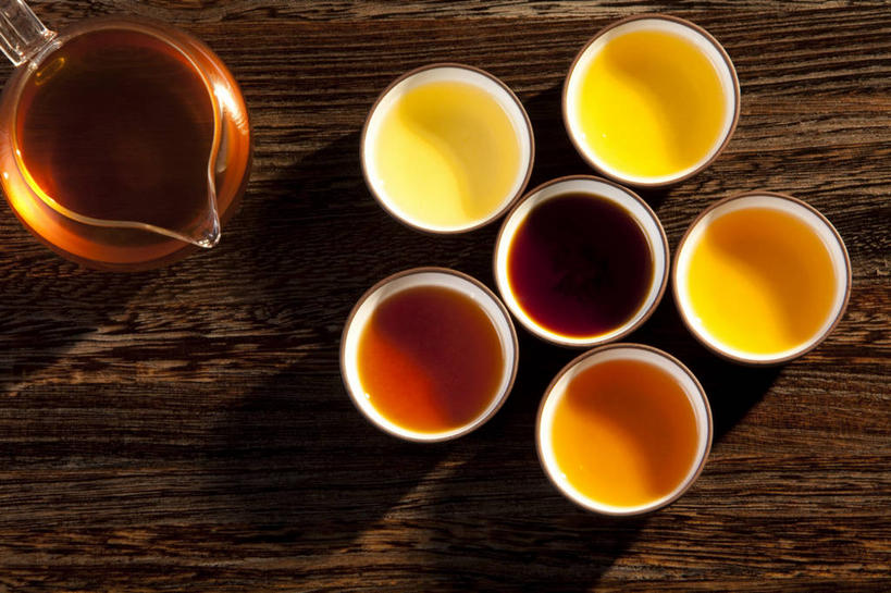 无人,横图,室内,茶,桌子,静物,亚洲,木制,圆形,材料,瓷器,茶道,茶叶,陶瓷制品,排列,茶馆,安静,摄影,有机食品,生活方式,茶色,高雅,中国文化,热饮,茶杯,彩图,传统文化