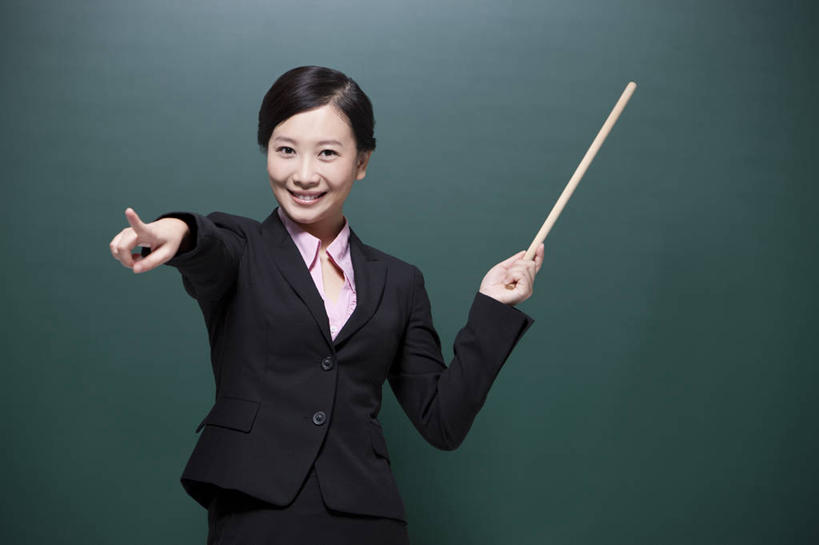 点心,奶酪,东方人,成年人,一个人,教师,笑,双手交叉,微笑,露齿笑,横图,室内,白天,留白,正面,快乐,幸福,智慧,信心,北京,中国,亚洲,仅一个年轻女性,仅一个女性,仅一个人,指,准备,套装,正装,干酪,起司,食品,芝士,教育,营养,拿着,指点,方向,食物,黑板,零食,教,职业,教室,乳酪,摄影,生活方式,指导,乳制品,双手抱胸,知识,指向,解释,关爱,努力,肖像,发酵,东亚,责任,贡献,年轻女性,女人,女性,亚洲人,中国人,年轻人,讲师,半身,彩图,大学,小学,奶酪棒,芝士棒