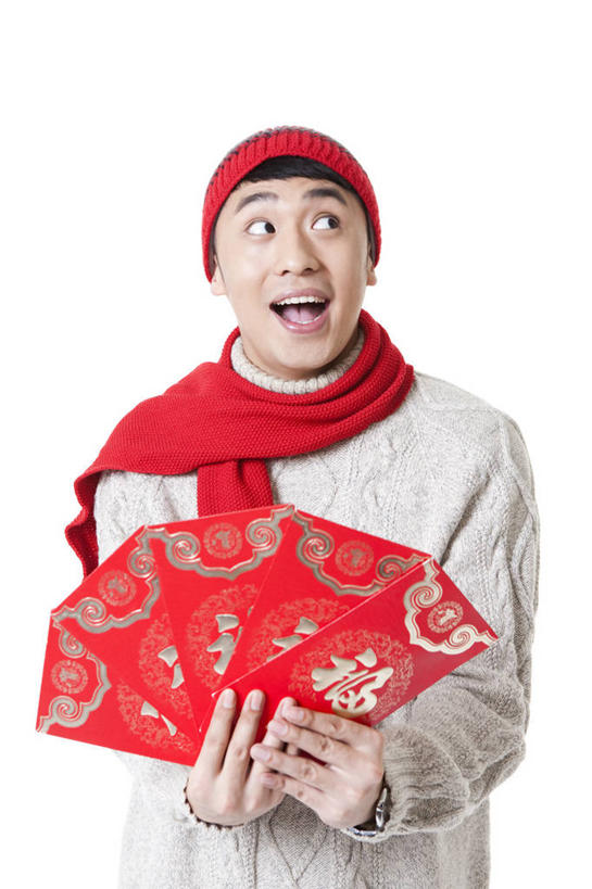 东方人,成年人,一个人,微笑,竖图,留白,白色背景,正面,毛衣,快乐,满意,兴奋,幸福,运气,帽子,北京,中国,春节,亚洲,仅一个男性,仅一个人,节日,祝福,拿着,休闲装,传统,刺激,仅一个年轻男性,围巾,向上看,张嘴,活力,财富,摄影,红包,影棚,惊奇,幽默,享乐,愉悦,中国文化,摄影棚,祝贺,出示,张大嘴巴,东亚,编织帽,男人,男性,年轻男性,亚洲人,中国人,年轻人,张开嘴,半身,彩图,影棚拍摄,欢乐,拍摄,拜年,翻白眼,传统文化,传统节日