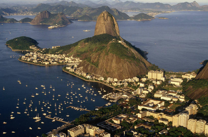 西方人,无人,横图,俯视,室外,白天,度假,海洋,美景,山,水,城市风光,城市,建筑,巴西,欧洲,欧洲人,液体,海岸线,景观,城镇,调料,盐,糖,调味品,南,图像,调味料,娱乐,食盐,风景,地标建筑,享受,休闲,景色,南美,放松,摄影,南美洲,拉丁美洲,都市风光,美洲,里约热内卢,盐水,里约热内卢州,巴西联邦共和国,首府,亚美利加洲,南亚美利加洲,里约热内卢市,甜面包山,科巴卡巴纳海滩,科帕卡巴纳海滩,白种人,海滩,彩图,高角度拍摄,旅行,白色人种,高加索人种,欧罗巴人种