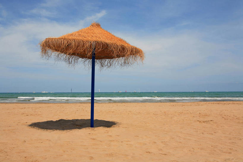 无人,横图,室外,白天,度假,重复,水,西班牙,欧洲,亚洲,阴影,沙子,液体,遮阳伞,陆地,水平线,调料,盐,调味品,图像,调味料,阳伞,食盐,蓝色,风景,天空,夏天,季节,摄影,盐水,海滩,彩图,旅行