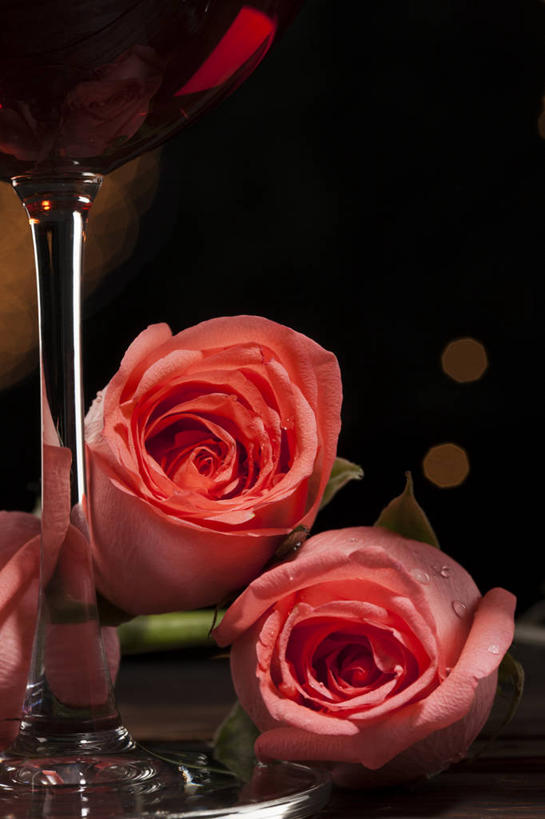 葡萄酒,无人,竖图,特写,夜晚,晚餐,静物,北京,中国,亚洲,食品,酒类,饮品,浪漫,饮食,酒,花,花朵,食物,饮料,红色,花束,红葡萄酒,约会,摄影,部分,高雅,葡萄酒杯,可口,华贵,东亚,适口,玻璃杯,彩图,爱