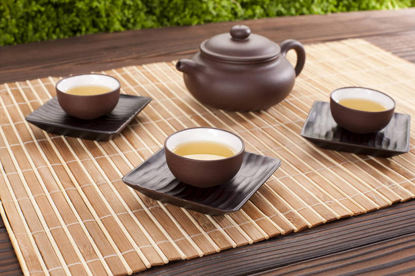 无人,横图,特写,留白,茶,桌子,静物,壶,木纹,绿茶,茶道,饮食,饮料,花茶,四个,放松,摄影,紫砂壶,竹简,中国文化,烧水壶,热饮,东亚文化,茶杯,彩图,影棚拍摄