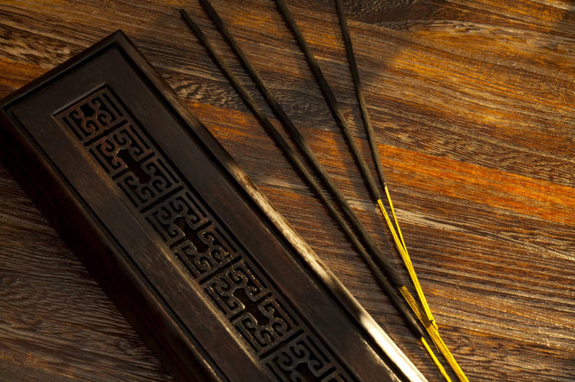 无人,横图,俯视,白天,桌子,静物,木制,雕刻,佛香,盒子,容器,放松,摄影,褐色背景,高雅,简单,中国文化,空气清新剂,灵性,彩图,高角度拍摄,影棚拍摄,传统文化