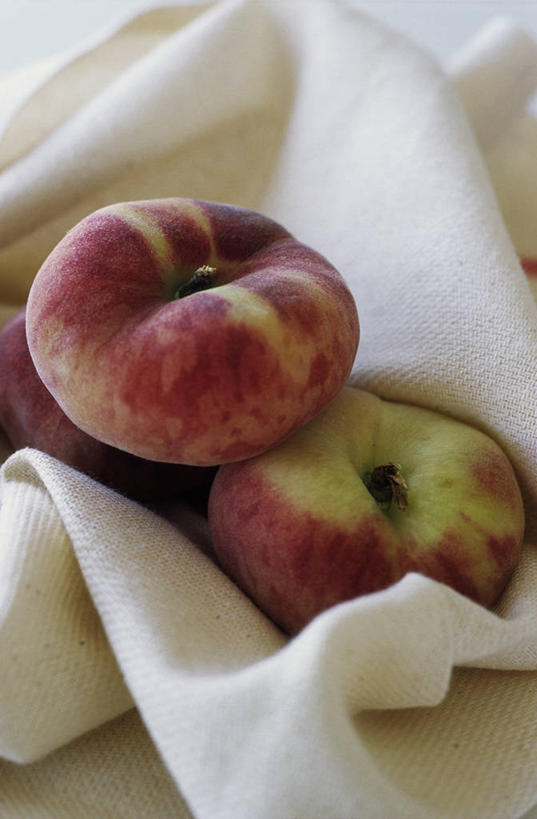 无人,竖图,室内,白天,水果,食品,图像,饮食,三个,桃,摄影,清新,蟠桃,彩图