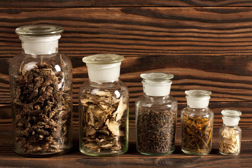 无人,医生,横图,化妆,美容,当归,静物,北京,中国,亚洲,一排,护肤,药,准备,堆叠,丰富,整齐,材料,瓷器,草药,药草,书桌,传统,排列,容器,医护人员,医疗人员,保养,享受,休闲,健康,放松,保健,摄影,药房,有机食品,多样,堆,草本,队列,中国文化,选择,干的,营养品,中医,东亚,广口瓶,桔梗,养颜,夏枯草,黄连,丁香,大夫,彩图,白芍,SPA美容,处方,传统文化,汉医,成分