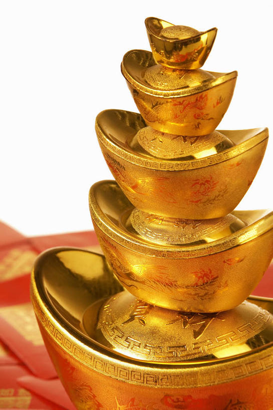 竖图,俯视,室内,正面,桌子,北京,中国,春节,亚洲,墙,财富,摄影,古董,繁荣,元旦,彩图,高角度拍摄,影棚拍摄,元宝,传统节日