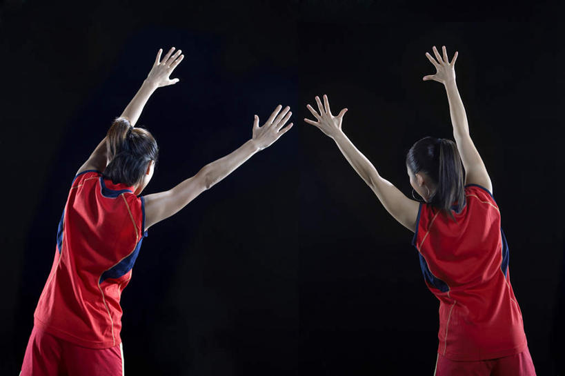 两个人,站,跳,横图,仰视,锻炼,快乐,比赛,运动,合作,团队,信心,竞争,北京,中国,亚洲,准备,T恤,娱乐,刺激,背面,黑色,看,休闲,活力,力量,摄影,希望,专心,酷,体育运动,体育器械,努力,肖像,田径运动,扣球,挑战,敌对,能力,体育,排球运动,年轻女性,中国人,年轻人,彩图,低角度拍摄,健身,精力,摆拍