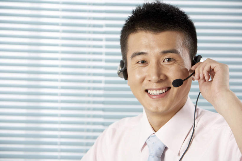 脸,头,脸颊,一个人,秘书,坐,微笑,横图,俯视,留白,正面,通讯,信心,北京,中国,亚洲,小贩,工作,领带,听,肩膀,看,服务,凝视,摄影,便利,创造力,专心,呼叫中心,解释,努力,盲人,放音设备,无忧无虑,年轻男性,中国人,年轻人,头部,脸部,脸蛋,面部,触摸,彩图,高角度拍摄,办公室职员,操作员