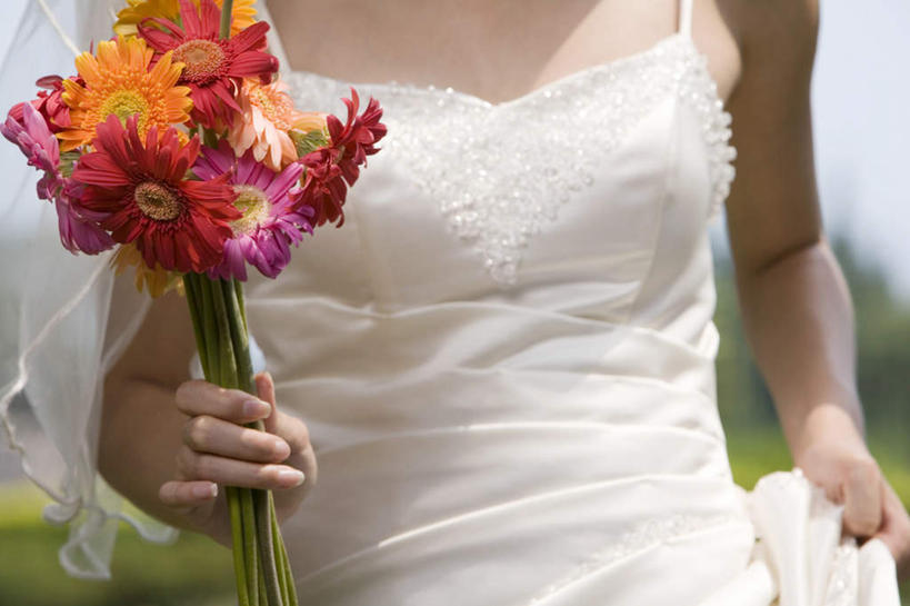 东方人,成年人,一个人,夫妻,妻子,新娘,横图,室外,特写,白天,正面,婚纱,爱情,婚礼,时尚,植物,上海,庆祝,浪漫,传统,花,花朵,排列,衣服,插花,花束,恩爱,恋人,摄影,风格,事件,典礼,婚姻,开端,女人,女性,中国人,年轻人,夫妇,情侣,外衣,彩图,伴侣,魅力