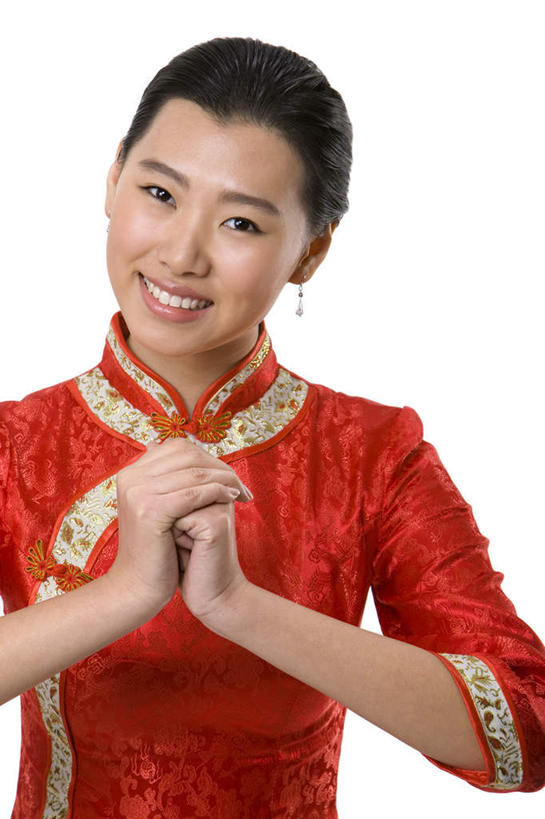 东方人,成年人,一个人,服务员,站,握手,笑,微笑,露齿笑,竖图,白色背景,正面,快乐,中国,仅一个女性,旗袍,丝绸,祝福,红色,手势,职业,服务,摄影,影棚,高雅,中国文化,摄影棚,祝贺,问候,肖像,东亚,东亚文化,谢谢,年轻女性,女人,女性,亚洲人,中国人,年轻人,服务生,侍者,搀手,拉手,手拉手,手握手,半身,彩图,影棚拍摄,传统服装,拍摄,打手势,传统文化