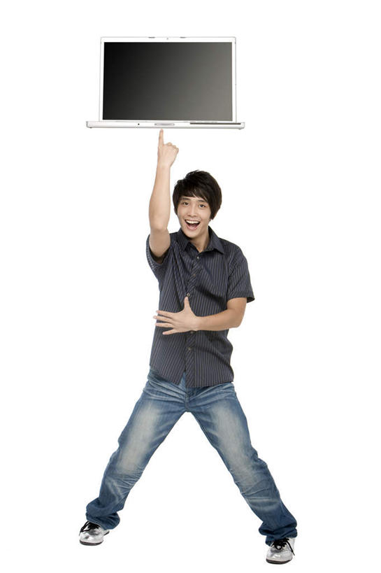 东方人,成年人,一个人,举,笑,微笑,露齿笑,白色背景,正面,时尚,快乐,幸福,笔记本电脑,显示器,第一名,仅一个男性,仅一个人,敲打,指,屏幕,拿着,指点,休闲装,输入,现代,仅一个年轻男性,打字,手势,托,休闲,手指,乐趣,平衡,摄影,影棚,生活方式,点击,敲击,酷,享乐,指向,食指,摄影棚,肖像,出示,无线电技术,无忧无虑,按键,计算机,男人,男性,年轻男性,亚洲人,中国人,年轻人,休闲活动,举起,举手,举着,向上举,向上伸,向上托,彩图,影棚拍摄,拍摄,打手势