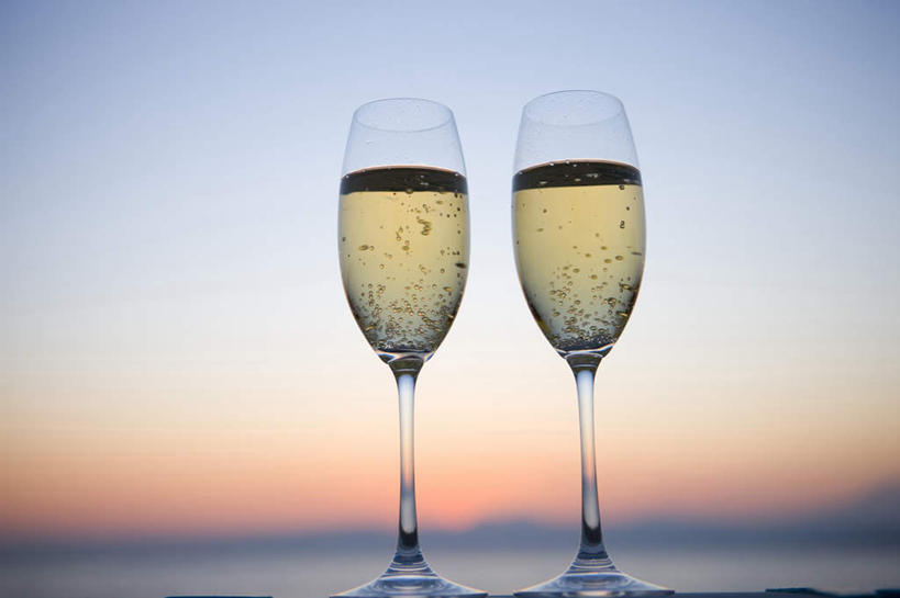 室外,日落,静物,酒类,浪漫,饮食,酒,饮料,两个,黄昏,香槟,放松,华贵,香槟杯,万里无云,彩图,爱
