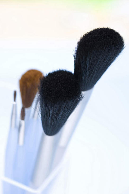 无人,竖图,俯视,白色背景,美容,时尚,静物,准备,彩妆,化妆刷,摄影,化妆用品,美化,彩图,高角度拍摄,影棚拍摄,魅力,例行公事