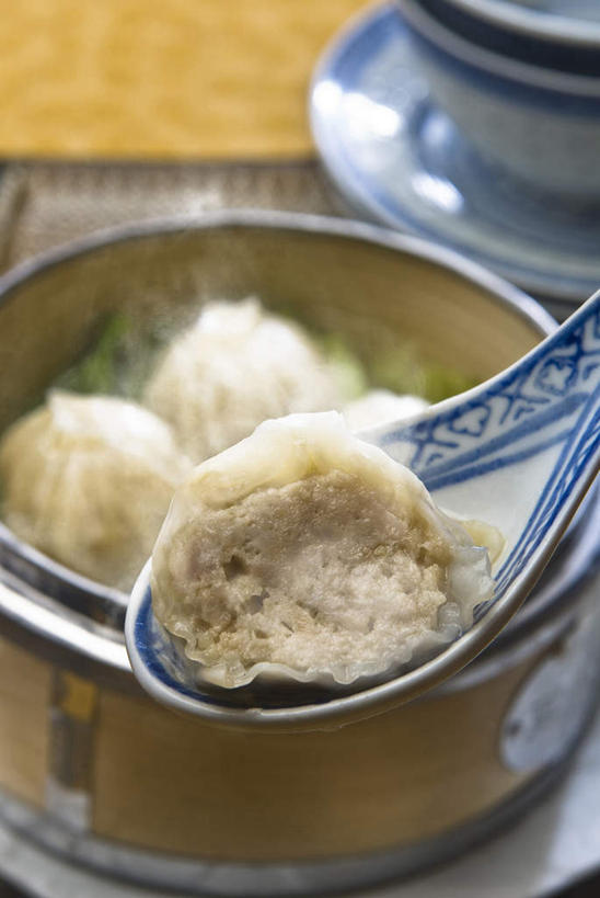 点心,无人,竖图,俯视,室内,特写,竹子,静物,蒸汽,材料,食品,饺子,饮食,汤匙,摄影,清新,中国文化,横截面,东亚文化,健康食物,蒸锅,充满,彩图,高角度拍摄