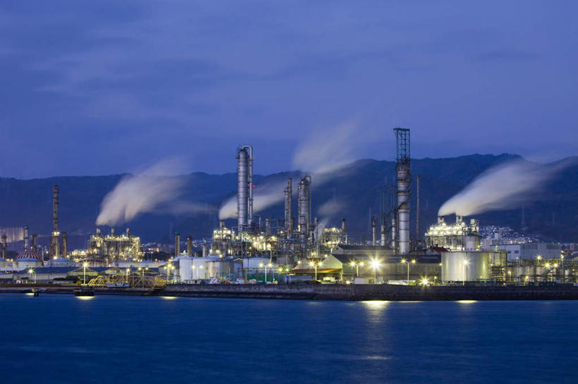 无人,横图,室外,白天,留白,商务,技术,海洋,山,丰富,蒸汽,岛,现代,蓝色,天空,发电站,运输,摄影,能源,宁静,照亮,替代能源,环境保护,万里无云,化石燃料,彩图,乙醇