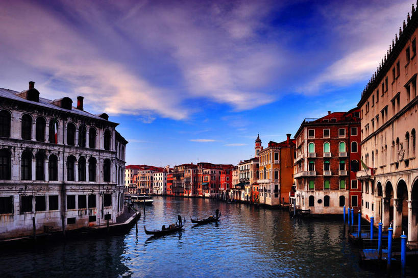 无人,横图,室外,白天,留白,度假,探险,美景,建筑,意大利,波纹,景观,云,古典,历史,蓝色,风景,天空,自然,木桩,景色,放松,探索,运输,摄影,宁静,运河,享乐,自然风光,意大利文化,欧洲文化,冒险,休闲活动,彩图,大运河