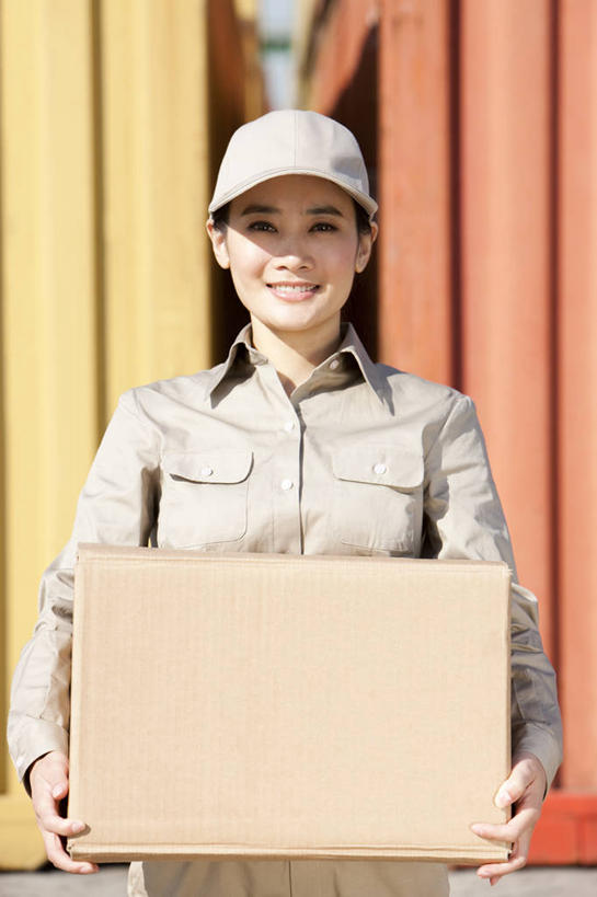 东方人,中年人,一个人,码头,站,微笑,竖图,室外,白天,正面,制服,商务,快乐,港口,中国,亚洲,出口,工作,纸箱,集装箱,货柜,现代,工人,容器,箱子,职业,工业,运输,摄影,组织,效率,货运,运送,东亚,物流,天津市,亚洲人,中国人,员工,半身,彩图,摆渡口,埠头,渡口,渡头,港湾,海港,货运码头,口岸,商港,匠人,劳动者,体力工,工人阶级,海上运输