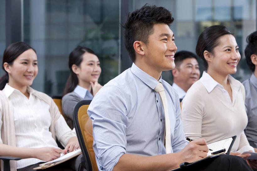 东方人,中年人,老年人,商务人士,商务男性,商务女性,办公室,坐,横图,室内,侧面,衬衫,商务,讨论,快乐,通讯,成功,北京,中国,亚洲,套装,工作,会议,教育,听,方向,水笔,办公大楼,想,摄影,专心,领导,知识,商务装,工薪阶层,东亚,把握,男人,年轻男性,年轻女性,女人,亚洲人,中国人,年轻人,白领,上班族,半身,彩图,衬衣,掌控,教育活动