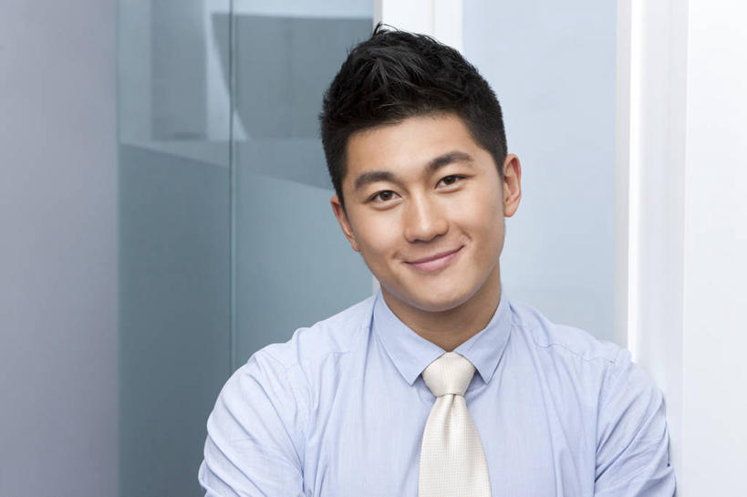 东方人,一个人,商务人士,商务男性,办公室,站,微笑,横图,室内,正面,衬衫,商务,快乐,成功,信心,北京,中国,亚洲,套装,办公大楼,摄影,肖像,商务装,工薪阶层,东亚,男人,年轻男性,亚洲人,中国人,年轻人,白领,上班族,半身,彩图,衬衣