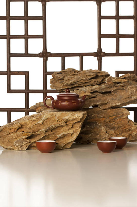 无人,竖图,静物,壶,茶道,饮食,饮料,汉字,摄影,紫砂壶,中国文化,热饮,东亚文化,茶杯,岩石,彩图,影棚拍摄