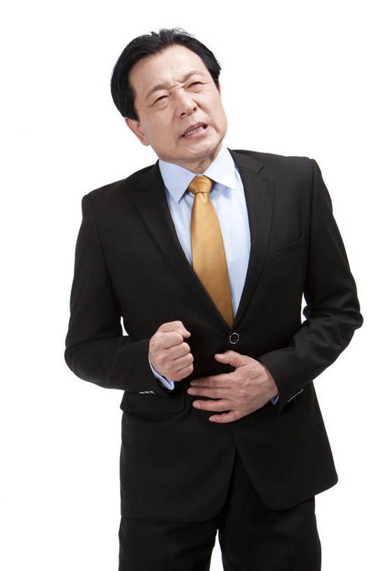 东方人,老年人,一个人,商务人士,商务男性,站,竖图,留白,白色背景,正面,衬衫,商务,中国,亚洲,仅一个男性,弯腰,套装,职业,疲倦,生病,皱眉头,摄影,主席,影棚,疲劳,领导,疲惫,经理,摄影棚,痛苦,肖像,商务装,困乏,工薪阶层,东亚,疲乏,委顿,疲困,疲顿,疲钝,倦怠,怠倦,把握,老年男性,男人,男性,亚洲人,中国人,拳头,白领,上班族,触摸,彩图,影棚拍摄,衬衣,拍摄,胃疼,首席执行官,掌控
