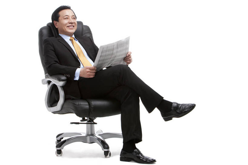 东方人,老年人,一个人,商务人士,商务男性,坐,微笑,横图,留白,白色背景,正面,衬衫,商务,智慧,骄傲,成功,信心,报纸,椅子,中国,亚洲,仅一个男性,套装,拿着,职业,读书,摄影,主席,影棚,办公椅,领导,经理,摄影棚,肖像,老板椅,商务装,工薪阶层,东亚,把握,老年男性,男人,男性,亚洲人,中国人,白领,上班族,彩图,影棚拍摄,衬衣,拍摄,首席执行官,掌控