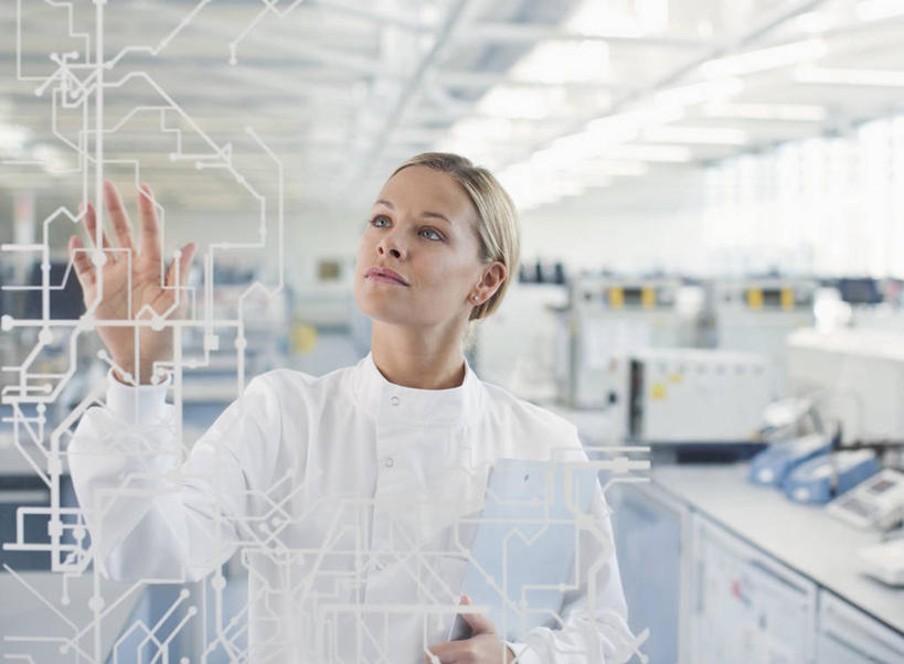 西方人,一个人,科学家,站,摸,横图,室内,白天,正面,显示器,窗户,落地窗,桌面,桌子,欧洲,欧洲人,仅一个年轻女性,仅一个女性,仅一个人,抚摸,握,服装,朦胧,模糊,透明,屏幕,图表,实验室,研究室,触摸屏,拿,拿着,扭头,注视,输入设备,显示屏,玻璃窗,衣服,白色,观察,看,站着,转头,握着,服饰,观看,察看,衣着,科研人员,白大褂,穿着,关注,研究者,液晶显示器,记录板,输出设备,试验室,记事板,实验服,科学研究者,通明,衣饰,年轻女性,女人,女性,白种人,科学工作者,触摸,接触,抬头,仰头,站立,半身,彩图,实验衣,触控面板,触控屏,交互设备