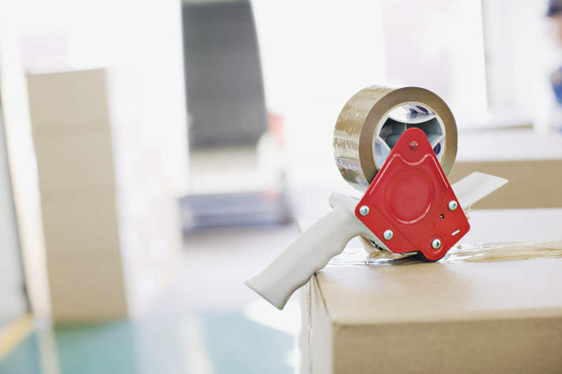 无人,工厂,横图,室内,特写,白天,正面,静物,朦胧,模糊,包装,纸箱,办公用品,文具,容器,箱子,办公设备,文具用品,纸板箱,胶布,透明胶,包装箱,文化工具,封箱器,胶带座,黏胶,粘胶器,彩图,工地,制造厂