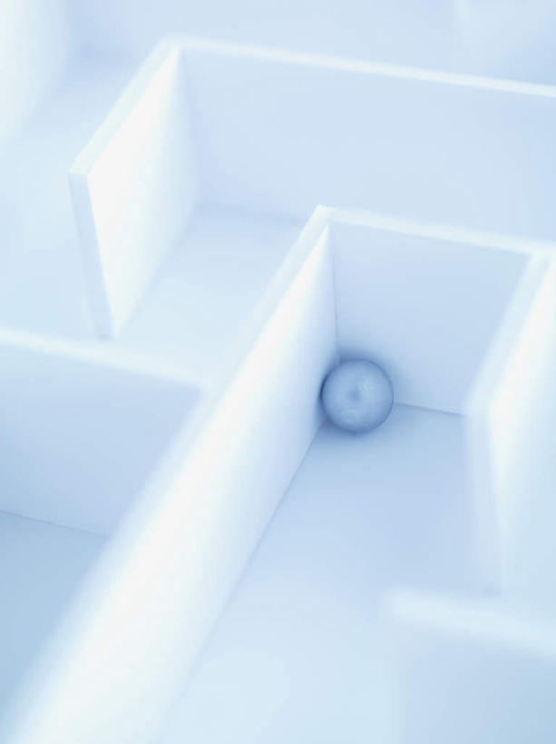 无人,竖图,俯视,室内,特写,白天,白色背景,游戏,静物,金属制品,阴影,朦胧,模糊,反射,金属,影子,纸盒,玩,娱乐,盒子,球,一个,包装盒,休闲,益智,摄影,影棚,单个,活动,发泄,消遣,智力,迷宫,宣泄,玩耍,嬉戏,彩图,高角度拍摄,影棚拍摄,拍摄