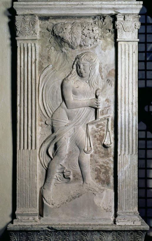 西方人,裸体,一个人,无人,站,竖图,室内,白天,正面,静物,雕塑,欧洲,欧洲人,仅一个男性,仅一个人,艺术,装饰,雕刻,雕像,墙,注视,墙壁,墙面,仅一个年轻男性,一个,工艺品,观察,看,站着,星座,单个,观看,纪念,优雅,美术,察看,坚强,关注,灵活,主题,占卜,陈列,功能,美学,理智,天秤座,赤身,聪明,男人,男性,年轻男性,白种人,站立,彩图,全身,公平