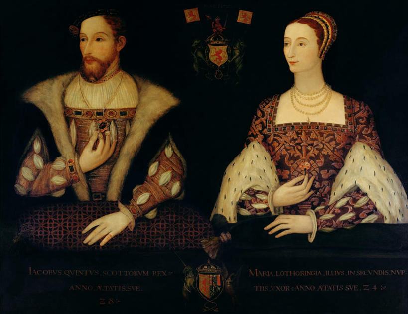 西方人,无人,两个人,夫妻,坐,横图,室内,白天,正面,民族服装,裙子,爱情,绘画,项链,油画,欧洲,欧洲人,连衣裙,艺术,装饰,古典,浪漫,注视,文化,装饰品,饰品,首饰,工艺品,观察,看,品味,恩爱,恋人,观看,皇帝,华丽,修饰,美术,点缀,权威,察看,高雅,国王,高贵,关注,美学,衬托,美观,雅致,雅观,权力,统治,权势,王后,天子,九五之尊,圣上,统治者,陛下,官家,势力,苏格兰国王,玛丽.德.吉斯,詹姆斯五世,苏格兰王后,男人,男性,女人,女性,中年男性,中年女性,白种人,夫妇,情侣,坐着,半身,彩图,传统服装,民俗服,伴侣