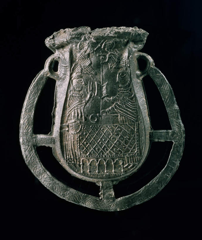 无人,竖图,室内,特写,白天,正面,石头,静物,杯子,雕塑,黑色背景,艺术,装饰,雕刻,雕像,石子,一个,工艺品,摄影,影棚,单个,纪念,美术,主题,陈列,圣餐杯,功能,美学,圣杯,石块,彩图,影棚拍摄,拍摄