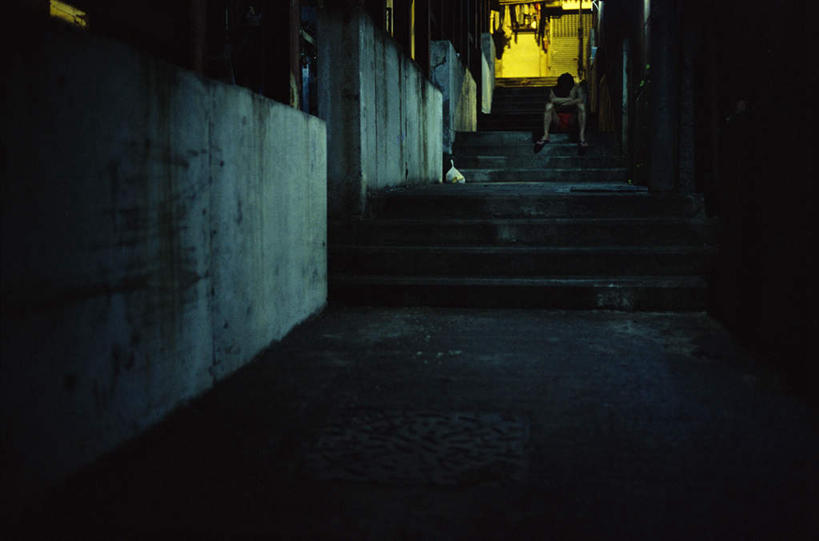 东方人,商务人士,商务男性,坐,横图,室外,白天,衬衫,失败,石头,楼梯,亚洲,仅一个男性,仅一个人,撑,阴影,套装,沮丧,反射,石子,影子,阶梯,墙,黄种人,墙壁,墙面,台阶,仅一个年轻男性,背面,难受,无奈,失望,悲伤,撑着,伤心,难过,贫困,贫穷,失落,商务装,工薪阶层,困难,颓废,挫败,受挫,落败,落空,错过,失足,失意,失策,失算,颓丧,衰颓,悲哀,懊丧,颓靡,气馁,丧气,贫苦,穷苦,清苦,清贫,败北,挫折,失利,亚洲人,白领,上班族,石块,坐着,彩图,全身,衬衣