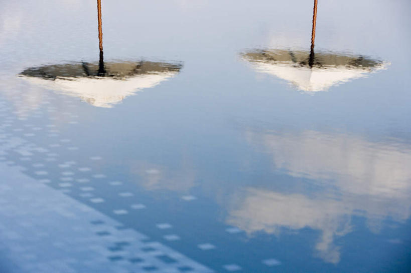 无人,横图,俯视,室外,白天,旅游,度假,海浪,海洋,美景,马尔代夫,亚洲,两顶,阴影,波纹,光线,伞,影子,雨伞,遮阳伞,景观,浪花,涟漪,娱乐,阳伞,蓝色,白色,倒影,蓝天,水纹,天空,阳光,自然,海水,波浪,天,享受,休闲,景色,放松,晴朗,卫生,倒映,印度洋,自然风光,南亚,海景,纯真,万里无云,水晕,马尔代夫共和国,洁净,光明,恬静,中间色,朴素,清白,反照,马累岛,大海,风浪,海,海水的波动,近岸浪,涌浪,晴空,晴空万里,彩图,高角度拍摄