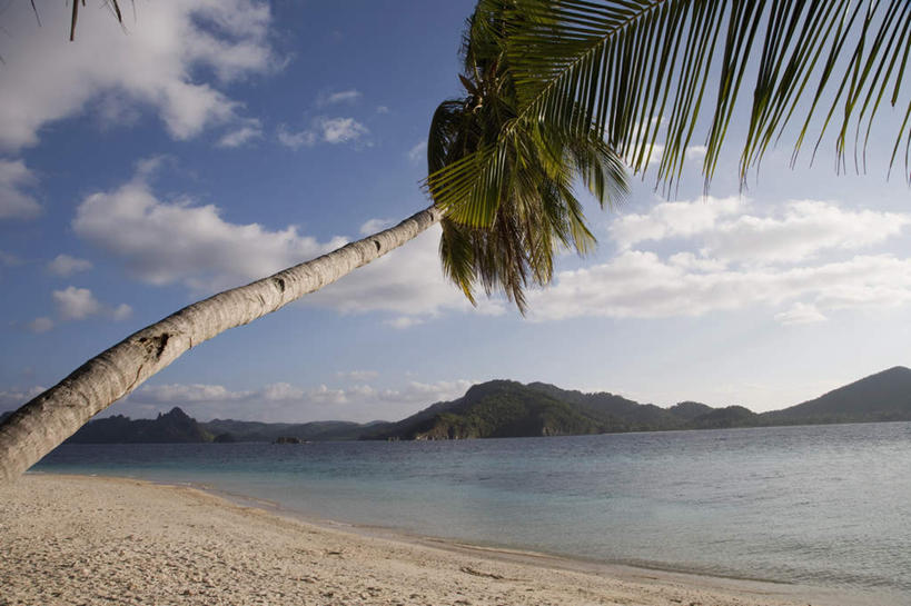 无人,横图,室外,白天,仰视,安全,海浪,海洋,美景,沙滩,山,山脉,菲律宾,亚洲,阴影,平静,光线,沙子,影子,海岸,景观,浪花,山峰,云,云朵,沙地,山峦,云彩,蓝色,白云,蓝天,天空,阳光,自然,海水,群山,天,景色,东南亚,晴朗,宁静,自然风光,和平,安详,海景,太平,菲律宾共和国,安适,安好,宁靖,埃尔尼多,爱妮岛,爱尼岛,大海,风浪,海,海水的波动,海滩,近岸浪,涌浪,晴空,彩图,低角度拍摄