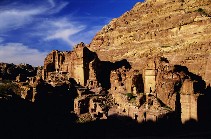 无人,家,横图,室外,白天,正面,旅游,度假,美景,山,山脉,约旦,亚洲,阴影,光线,影子,房屋,屋子,景观,山峰,乡村,云,云朵,山峦,云彩,娱乐,楼房,住宅,蓝色,白云,蓝天,天空,阳光,自然,村庄,群山,天,享受,休闲,旅游胜地,景色,放松,晴朗,村落,自然风光,西亚,约旦哈希姆王国,村子,晴空,彩图,房子