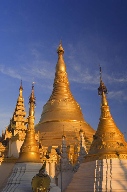 无人,寺庙,竖图,室外,白天,正面,旅游,度假,标志建筑,地标,建筑,缅甸,亚洲,阴影,光线,影子,屋顶,云,云朵,塔,云彩,顶棚,娱乐,建设,宝塔,蓝色,白云,蓝天,天空,阳光,庙宇,天,享受,休闲,金色,旅游胜地,放松,东南亚,晴朗,富贵,忠诚,缅甸联邦,富丽,名誉,荣华,浮图,浮屠,晴空,彩图,庙,寺,仰光,仰光省
