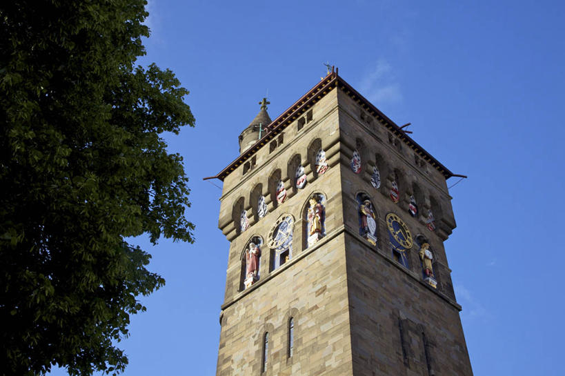 无人,横图,室外,白天,仰视,度假,美景,植物,城市风光,城市,英国,欧洲,阴影,光线,影子,堡垒,城堡,景观,云,云朵,塔,云彩,娱乐,树,树木,蓝色,绿色,白云,蓝天,天空,阳光,自然,天,享受,休闲,景色,放松,生长,晴朗,成长,西欧,要塞,大不列颠,威尔士,大不列颠及北爱尔兰联合王国,首府,大不列颠联合王国,日不落英帝国,威尔士公国,设防,加的夫,加的夫城堡,晴空,彩图,低角度拍摄