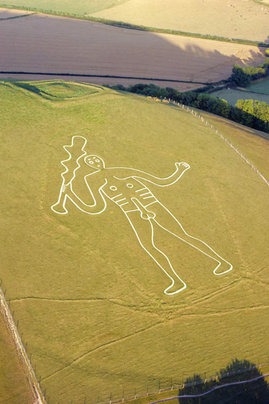 无人,竖图,俯视,航拍,室外,白天,旅游,度假,石头,名胜古迹,山,山脉,标志建筑,地标,建筑,英国,欧洲,阴影,遗迹,光线,雕刻,石子,影子,山峰,山峦,古迹,文物,娱乐,建设,古建筑,废墟,阳光,群山,享受,休闲,旅游胜地,放松,西欧,鸟瞰,大不列颠,古文明,多塞特郡,大不列颠及北爱尔兰联合王国,大不列颠联合王国,日不落英帝国,雕镂,雕琢,镌刻,多塞特,石块,岩石,彩图,高角度拍摄