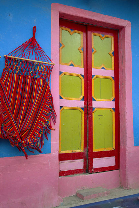 无人,家,竖图,室外,特写,白天,正面,度假,美景,窗户,门,城市风光,城市,美国,阴影,装饰,光线,影子,房屋,墙,屋子,景观,首都,娱乐,楼房,玻璃窗,墙壁,墙面,住宅,一个,红色,阳光,门框,享受,休闲,景色,放松,单个,华丽,修饰,点缀,北美,北美洲,美洲,华盛顿特区,首府,华盛顿哥伦比亚特区,华府,北亚美利加洲,亚美利加洲,衬托,美观,雅致,雅观,哥伦比亚特区,彩图,房子