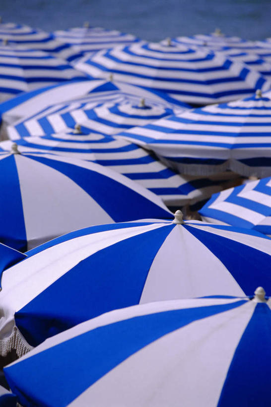 无人,竖图,室外,白天,正面,旅游,度假,美景,沙滩,法国,欧洲,戛纳,一排,阴影,整齐,并列,并排,光线,伞,沙子,影子,雨伞,遮阳伞,海岸,景观,沙地,娱乐,阳伞,排列,阳光,自然,享受,休闲,景色,放松,队列,自然风光,平行,滨海阿尔卑斯,法兰西共和国,法兰西第五共和国,普罗旺斯.阿尔卑斯.蓝色海岸,普罗旺斯.阿尔卑斯.蓝色海岸大区,滨海阿尔卑斯省,坎城,康城,海滩,彩图