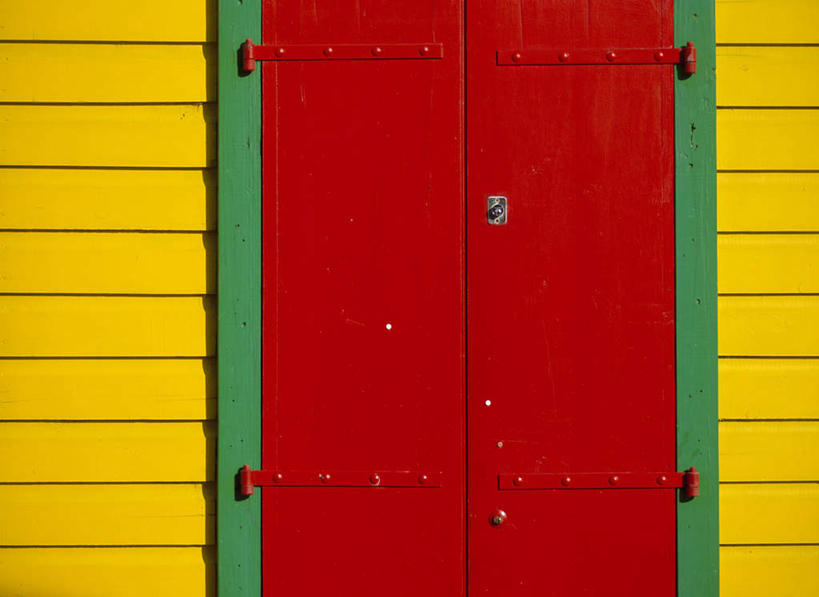 无人,横图,室外,白天,正面,度假,美景,门,城市风光,城市,墙,景观,娱乐,墙壁,墙面,黄色,红色,绿色,门框,享受,休闲,景色,南美,放松,南美洲,荷属安的列斯,西印度群岛,拉丁美洲,美洲,荷属安的列斯群岛,亚美利加洲,南亚美利加洲,圣巴泰勒米岛,彩图