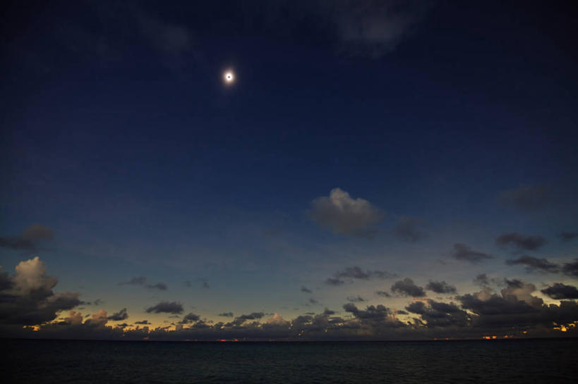 无人,横图,室外,白天,马绍尔群岛,科学,日食,云,摄影,天文学,潟湖,食,彩图,广角