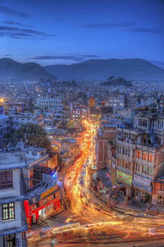 无人,竖图,室外,夜晚,度假,美景,山,山脉,城市风光,城市,路,尼泊尔,亚洲,光,景观,公寓,交通,首都,娱乐,享受,休闲,景色,放松,摄影,照亮,照明设备,市区,加德满都,喜马拉雅山脉,彩图,高动态范围成像