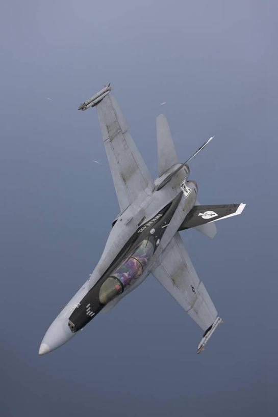 无人,竖图,马来西亚,军事,头盔,头饰,飞,南海,一个,战争,转,摄影,单个,航空航天工程,准确,进攻,座舱,技能,彩图,美国海军陆战队