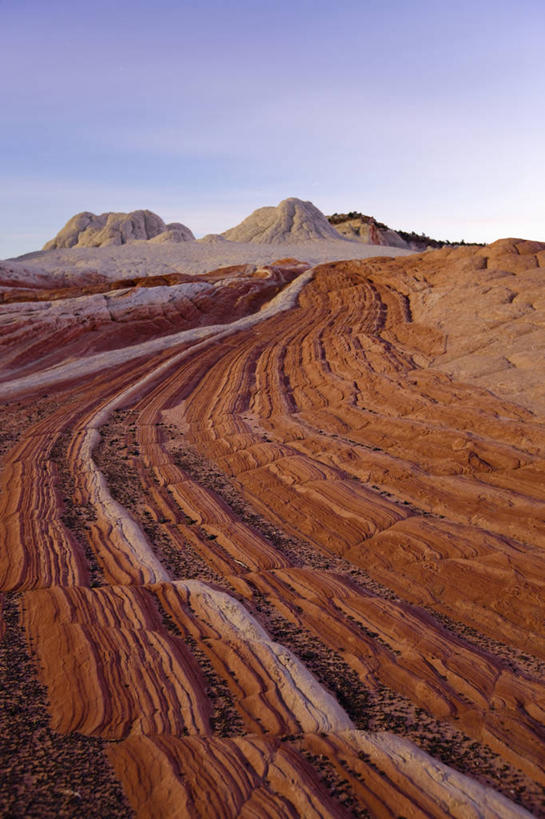 无人,竖图,室外,探险,美国,弯曲,圆形,地形,小路,塔,黎明,紫色,白色,摄影,亚利桑那,岩层,塞多纳,科罗拉多高原,自然地理,冒险,岩石,彩图,旅行,红石州立公园