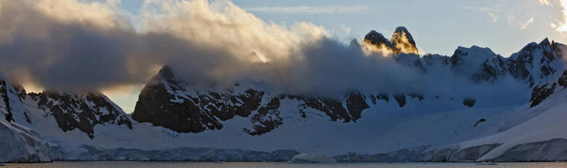 无人,横图,全景,室外,海洋,山,雪,雾,地形,云,黎明,天气,吹气,摄影,气象,气候,南极洲,冰河,地貌,南极半岛,彩图