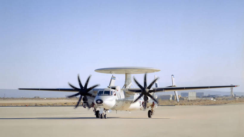 无人,横图,室外,白天,技术,雷达,飞机,美国,军事,摄影,飞行器,加利福尼亚,海军,军用机,螺旋桨飞机,美国宇航局,彩图,美国海军,飞机跑道